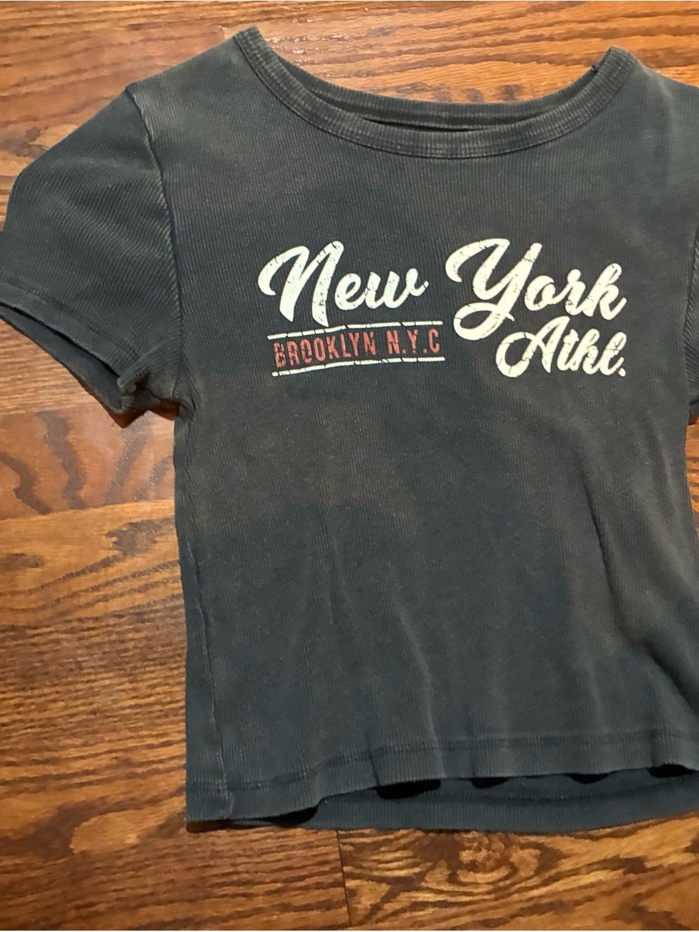 New York Athl. Women's Crop Tee - Washed Black